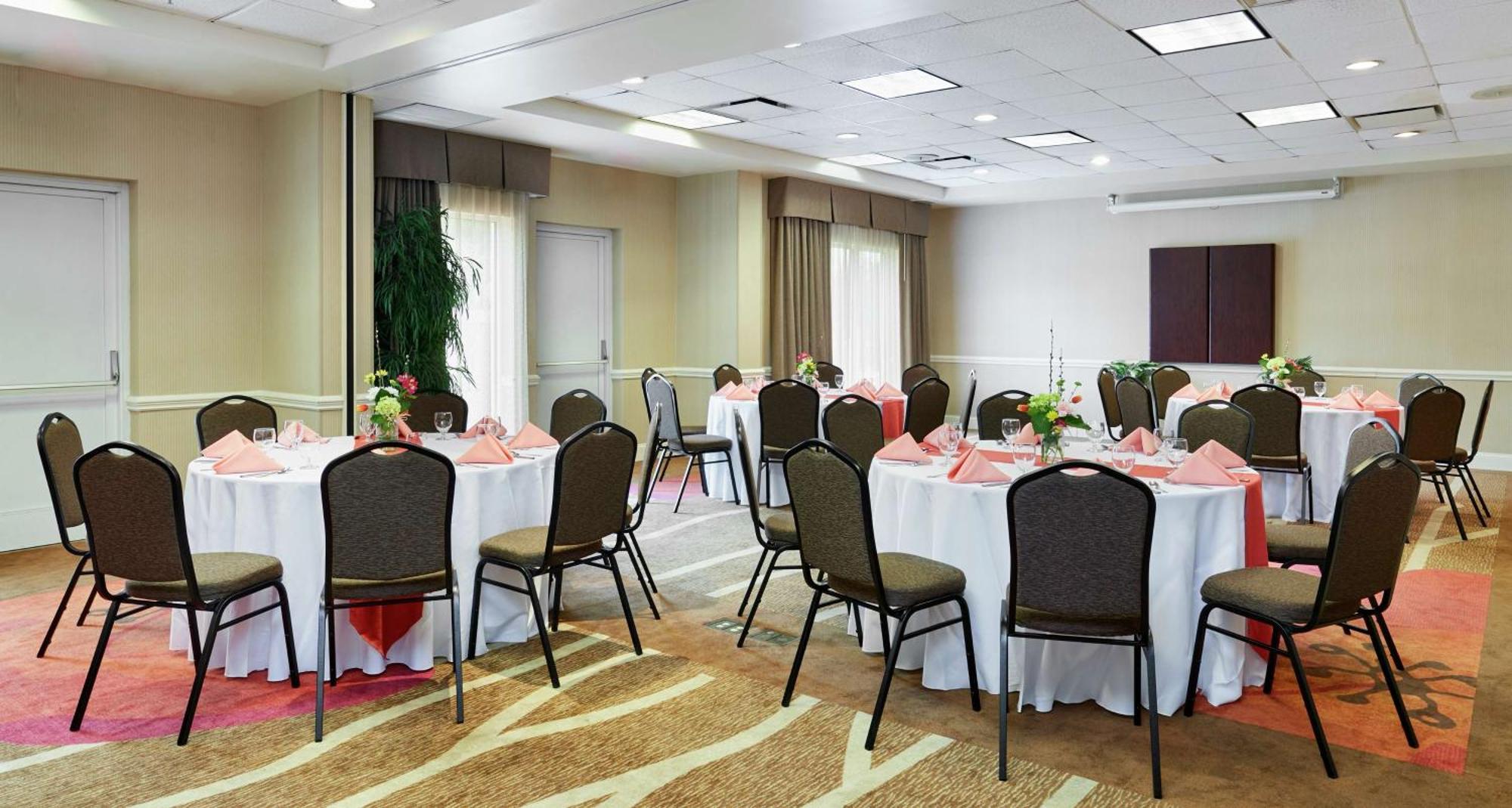 Hilton Garden Inn Charlotte North Buitenkant foto