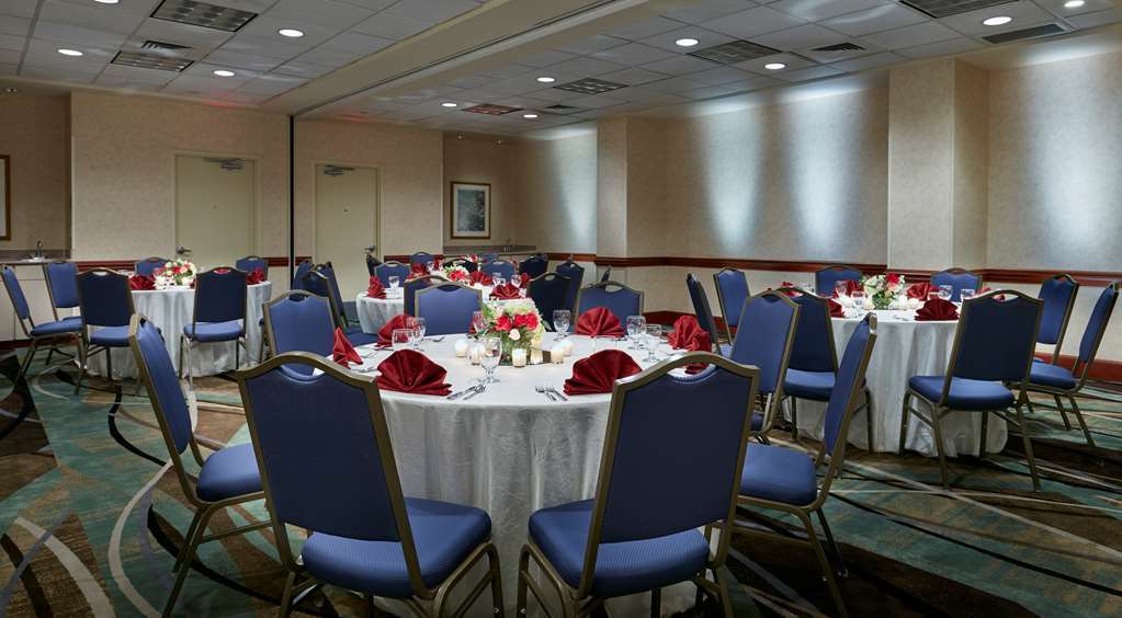 Hilton Garden Inn Charlotte North Faciliteiten foto